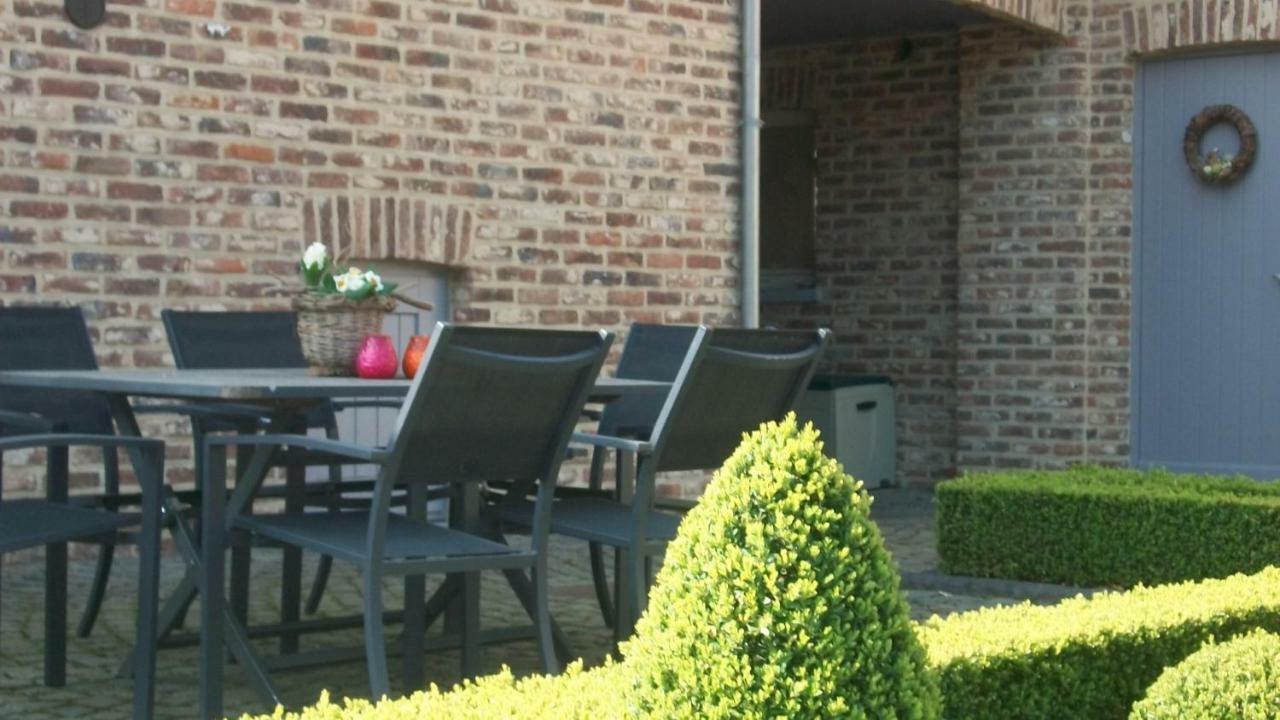 Villa 'Tmaelhof Voeren Exterior foto
